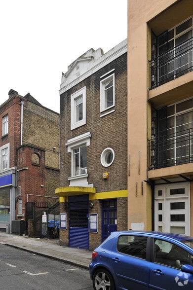 1 Barrhill Rd, London to rent - Building Photo - Image 2 of 5