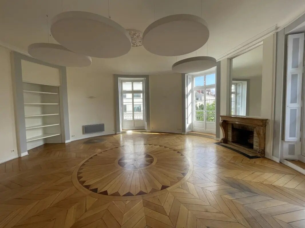 2 Rue Guépin, Nantes to rent Building Photo- Image 1 of 5