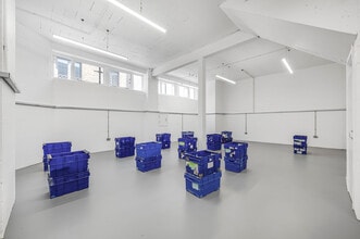 14 Ayres St, London to rent Interior Photo- Image 1 of 4