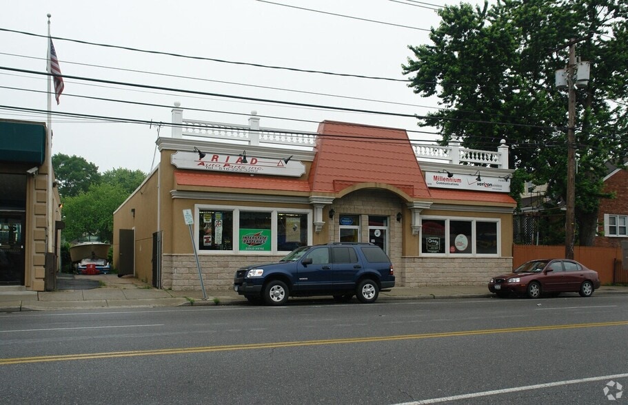 1610 Grand Ave, Baldwin, NY for rent - Building Photo - Image 1 of 1