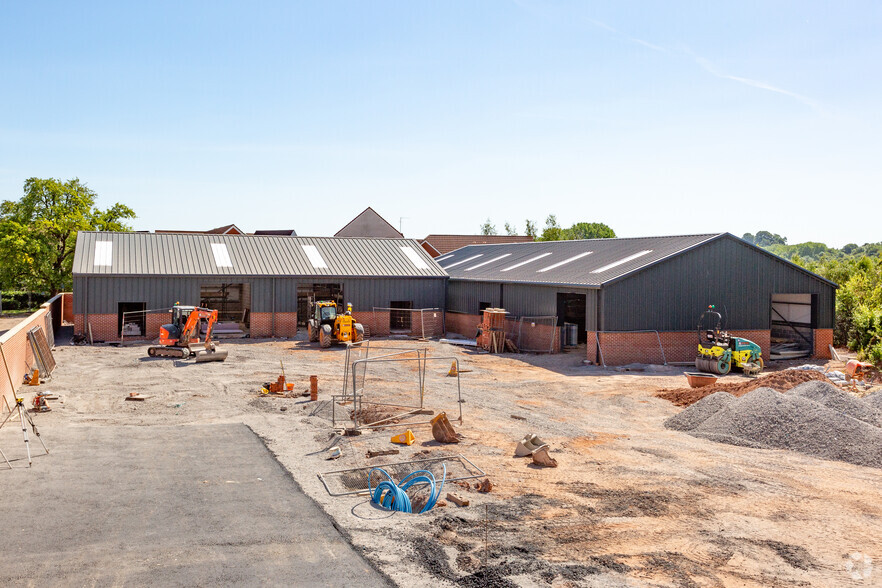 Wild Country Ln, Long Ashton to rent - Primary Photo - Image 1 of 6