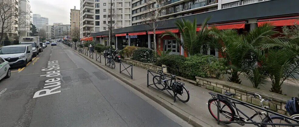 Retail in Boulogne-Billancourt to rent - Building Photo - Image 2 of 6