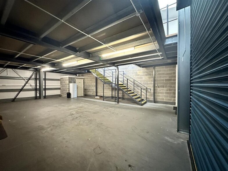 12-16 Invicta Way, Ramsgate to rent - Building Photo - Image 3 of 7