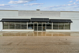 1-14 W Reynolds St, Pontiac, IL for rent Building Photo- Image 1 of 9