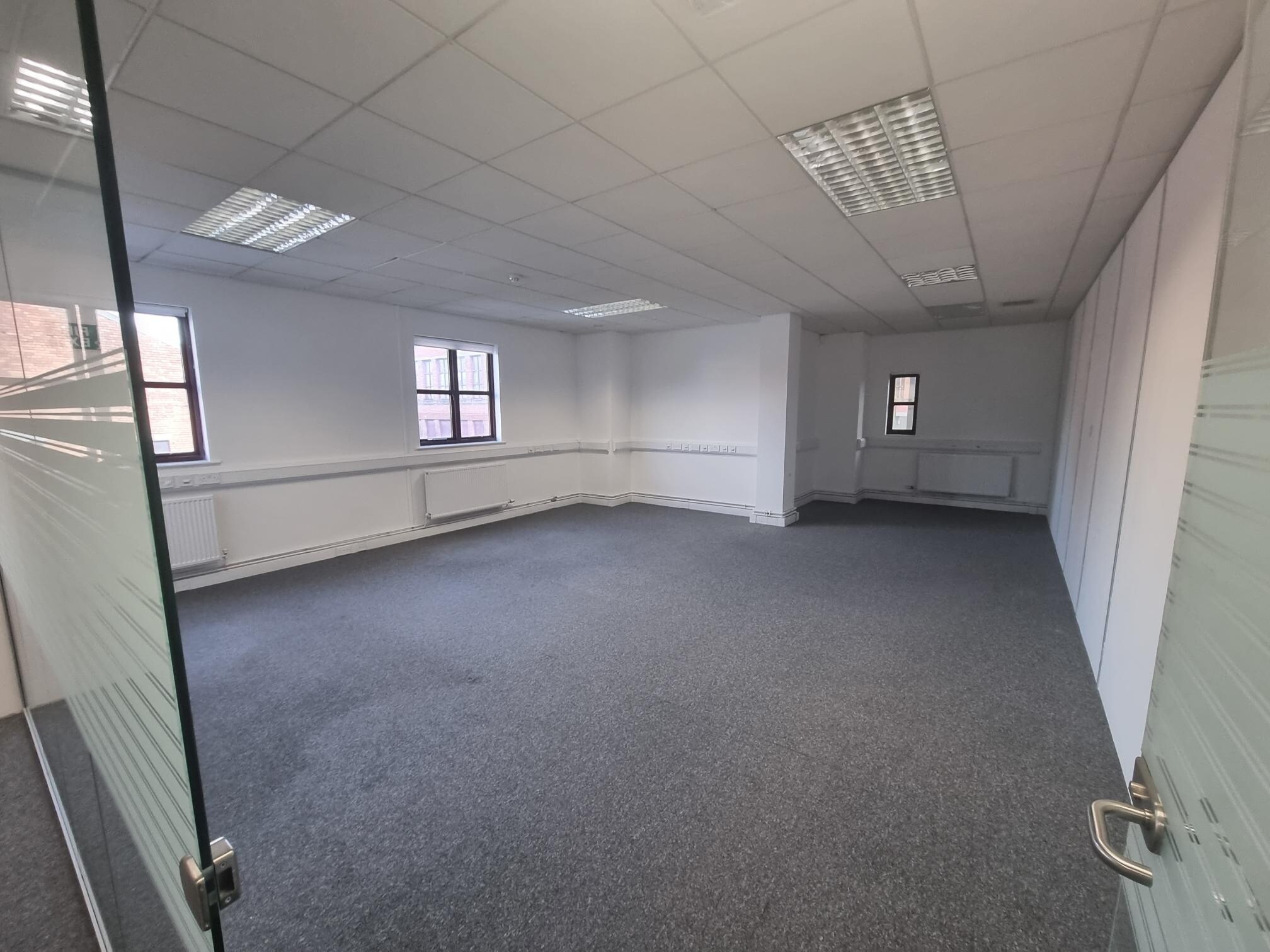 Pottery Rd, Wigan to rent Interior Photo- Image 1 of 7
