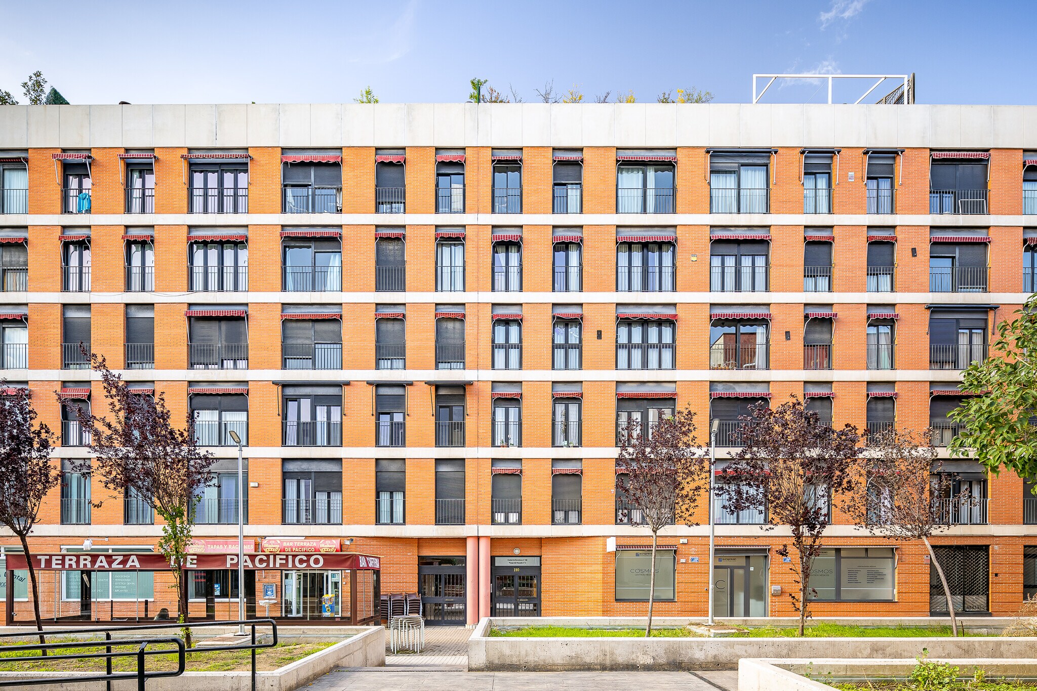  in Madrid, Madrid for sale Building Photo- Image 1 of 1