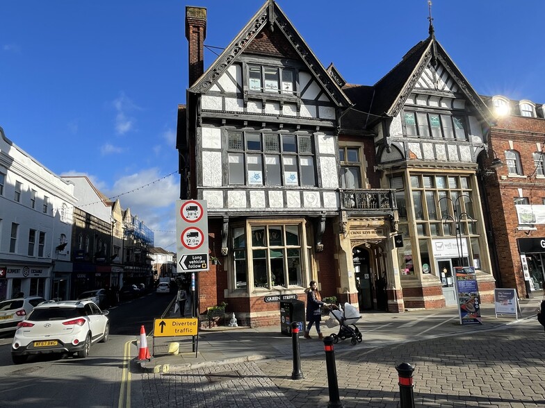 Cross Keys Chequer, Salisbury for rent - Building Photo - Image 1 of 1