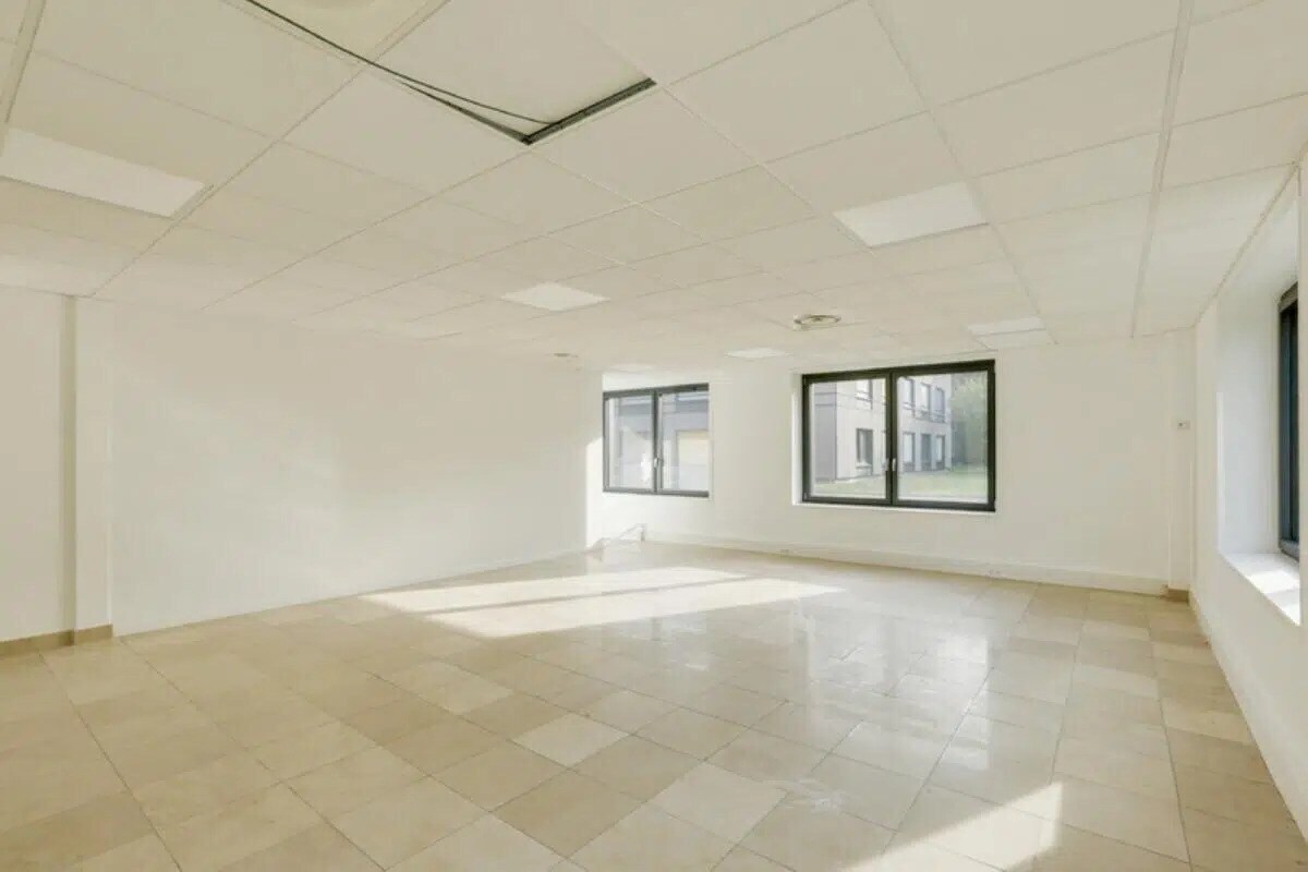 33 Avenue Du Docteur Georges Lévy, Vénissieux to rent Interior Photo- Image 1 of 2