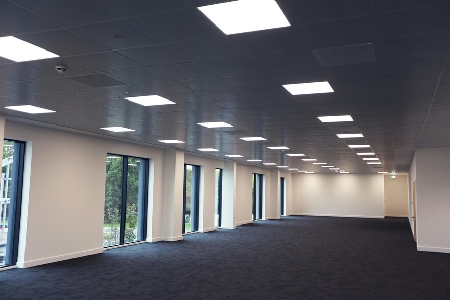 Westcott Venture Park, Westcott to rent - Building Photo - Image 2 of 13