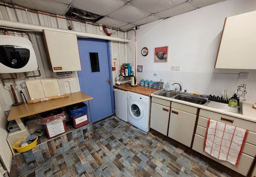 Edison Rd, St Ives for sale - Interior Photo - Image 2 of 10