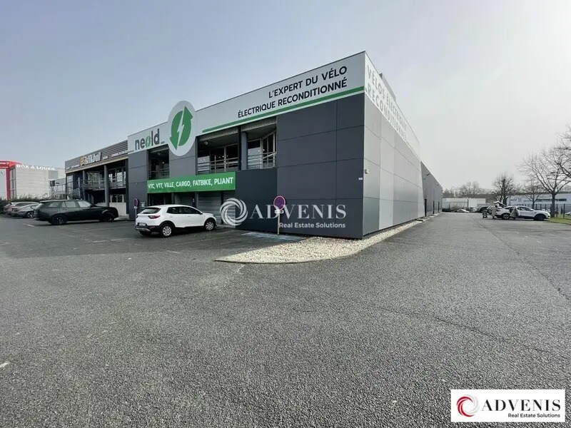 Location Local d'activités 1 200 m² - Photo 1