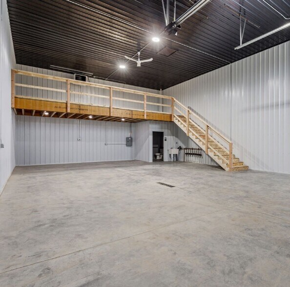 9827 Industrial Dr, Horace, ND for sale - Interior Photo - Image 2 of 2