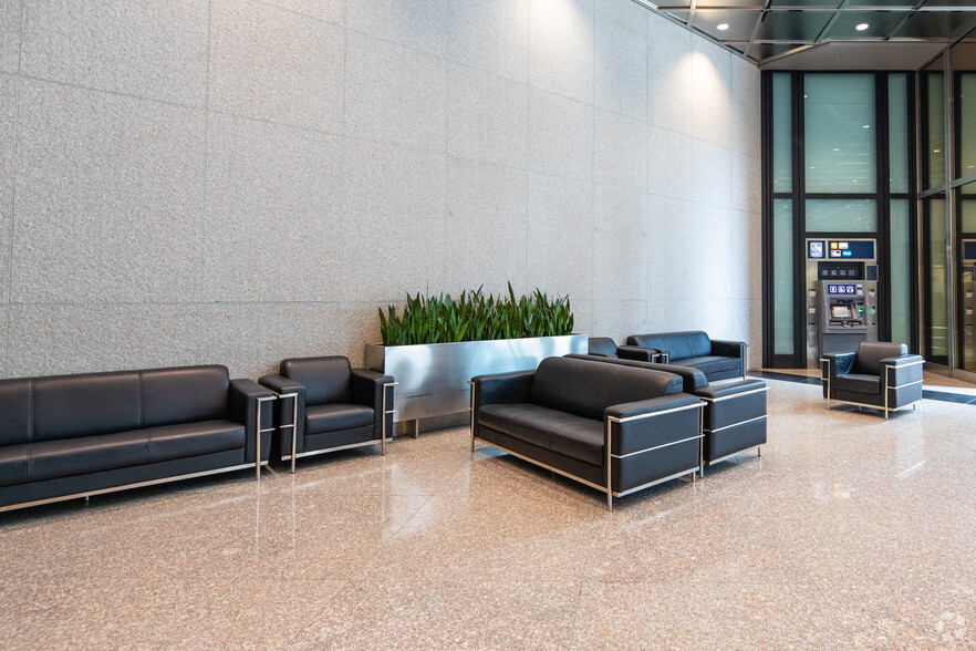 200 Bay St, Toronto, ON for rent - Lobby - Image 3 of 21