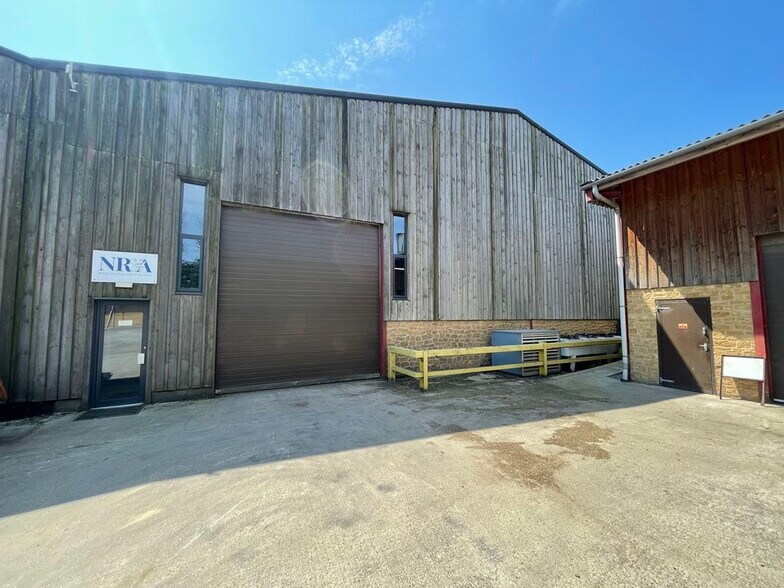 6-8 West St, South Petherton for sale - Primary Photo - Image 1 of 1