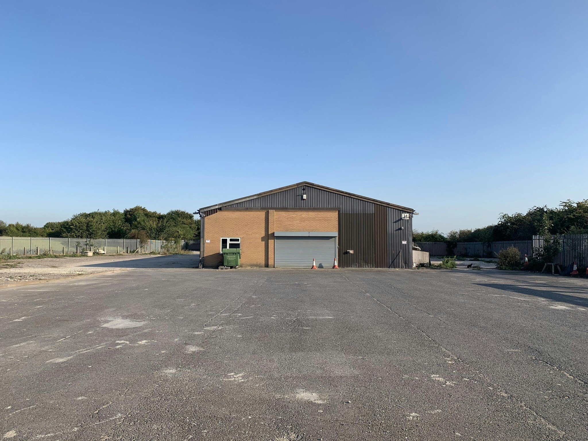 Unit 21, Enstone Business Park, Chipping Norton,, Enstone to rent Building Photo- Image 1 of 7