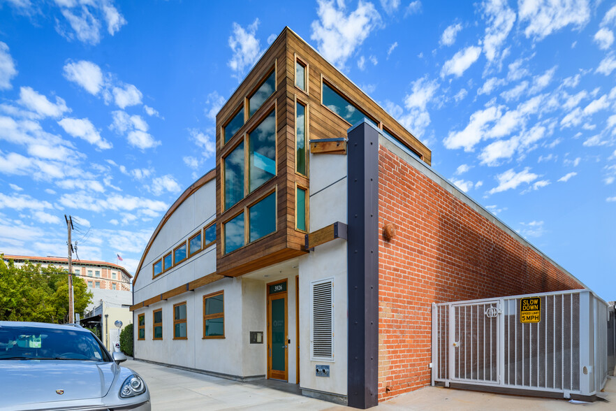 3928 Van Buren Pl, Culver City, CA for sale - Building Photo - Image 1 of 12