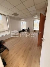 Light Industrial in Massy to rent Interior Photo- Image 2 of 6