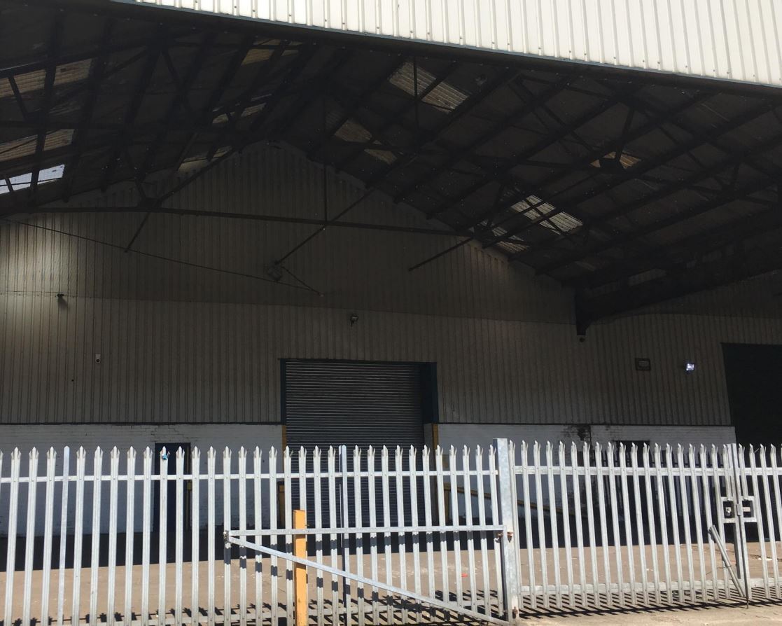 Bay 210 Pacific Rd, Bootle for sale Primary Photo- Image 1 of 1