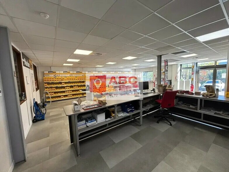 Light Industrial in Montpellier to rent - Building Photo - Image 1 of 5