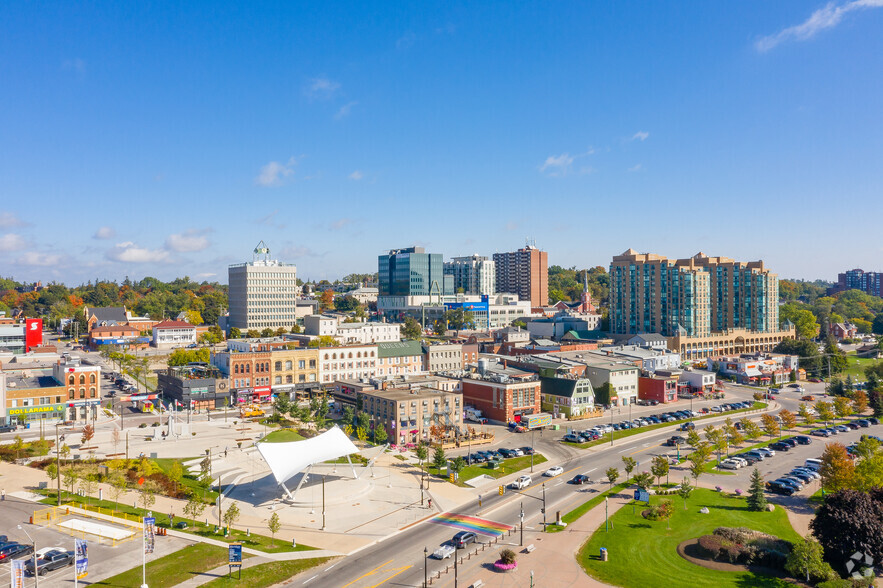 124 Dunlop St E, Barrie, ON for rent - Aerial - Image 2 of 4