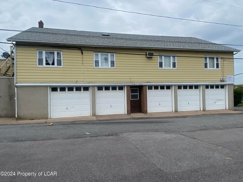 426 W 13th St, Hazleton, PA for sale - Building Photo - Image 1 of 7