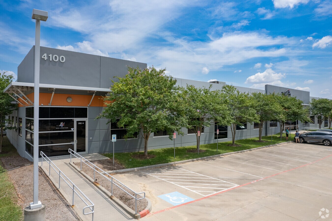 4100 N Sam Houston Pky W, Houston 77086 UK