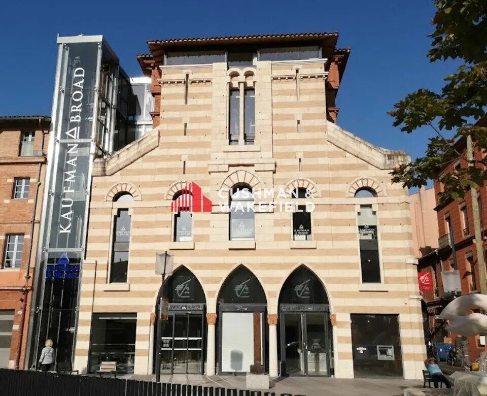 Office in Toulouse to rent Building Photo- Image 1 of 8