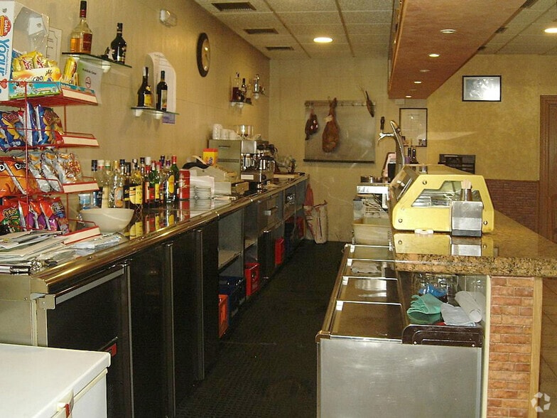 Retail in Ávila, Ávila for sale - Primary Photo - Image 1 of 17