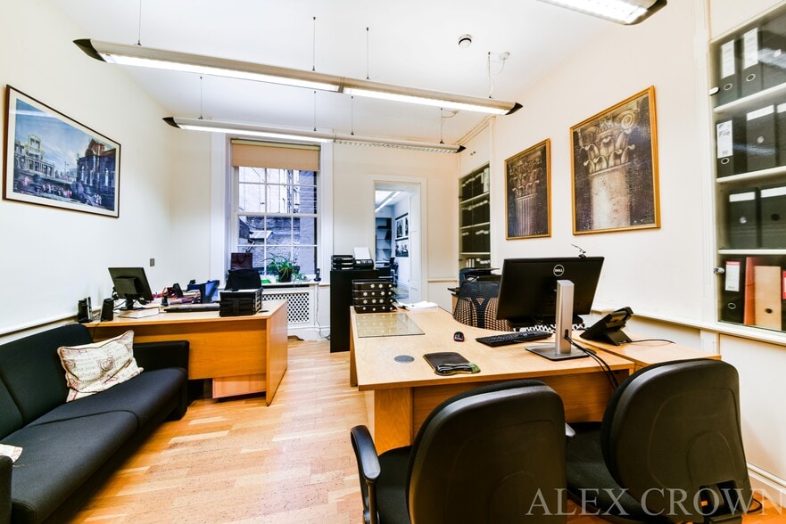 8 Duke St, London to rent - Interior Photo - Image 3 of 6