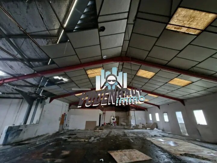 Light Industrial in Tournefeuille for sale Interior Photo- Image 1 of 7