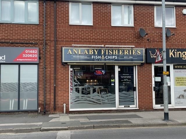 31 Hull Rd, Hull to rent Building Photo- Image 1 of 2