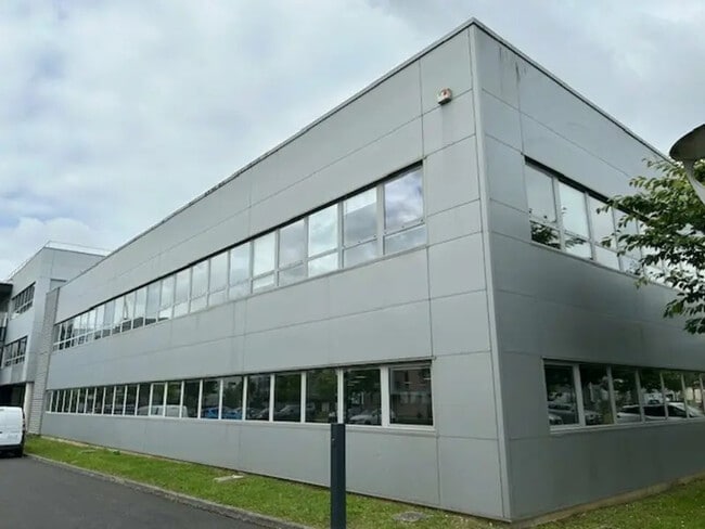 Location Bureaux 1 365 m²
