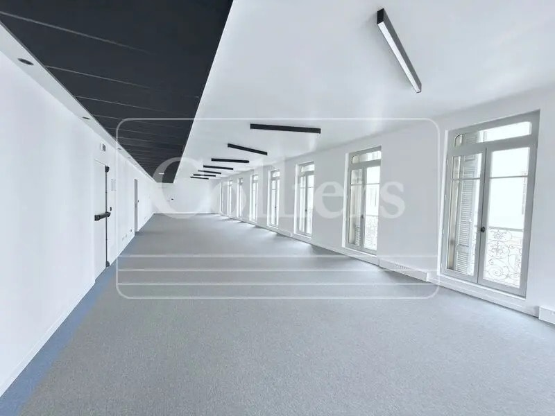 Office in Marseille to rent Interior Photo- Image 1 of 5