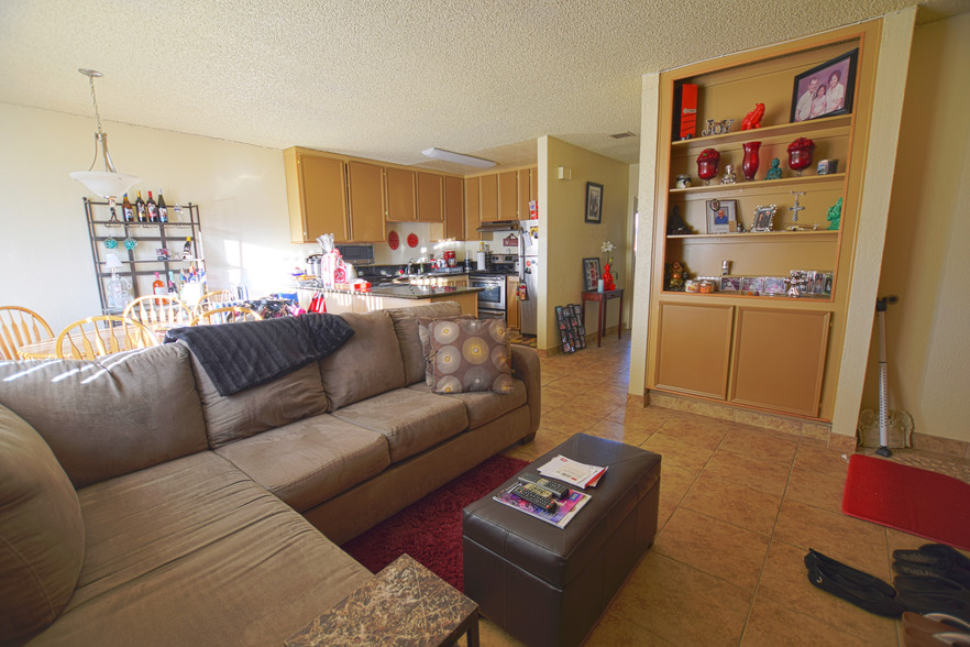 939 E Washington Ave, El Cajon, CA for sale - Interior Photo - Image 1 of 1