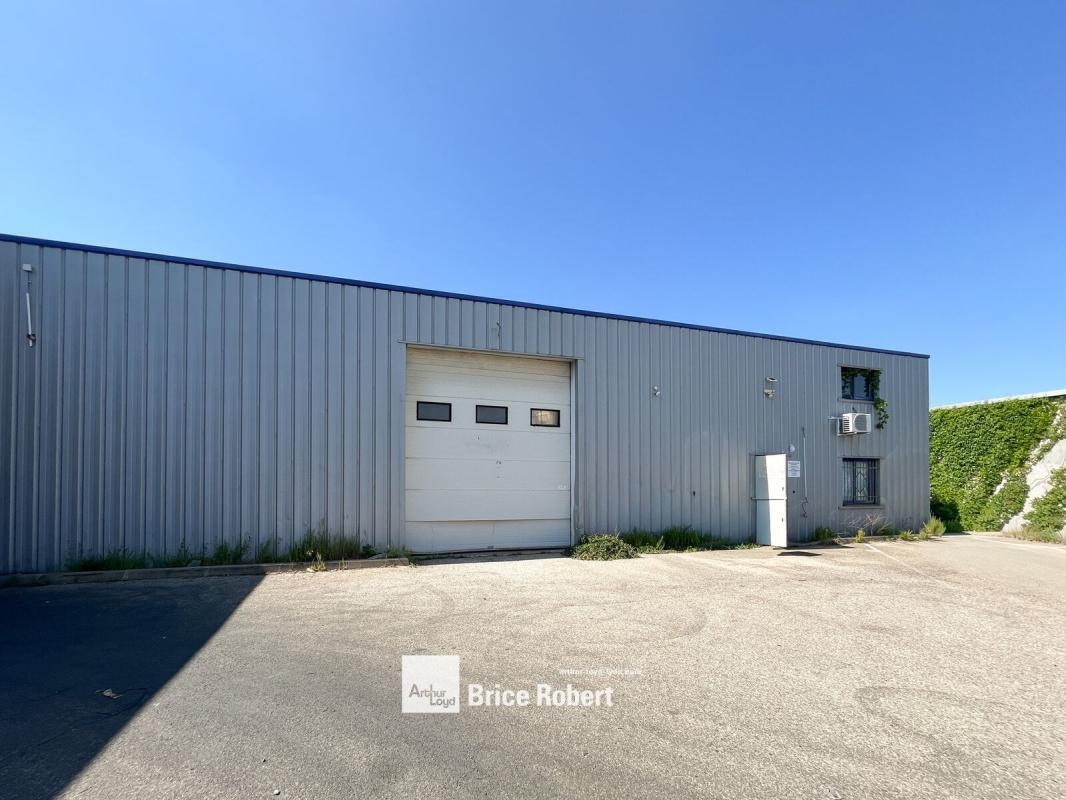 89 Rue Du Dauphiné, Saint-Priest for sale Building Photo- Image 1 of 5