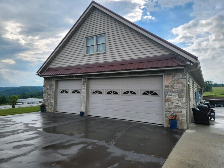 298 Cemetary Rd, Meyersdale, PA for sale - Building Photo - Image 3 of 64