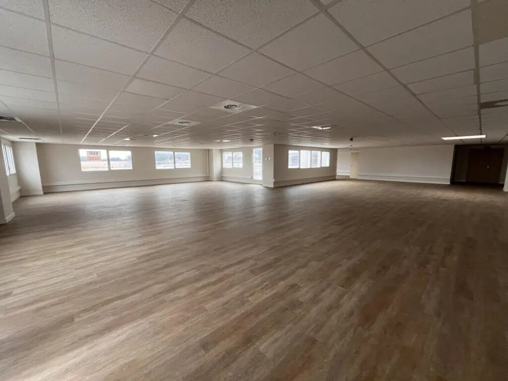 Vente Bureaux 519 m² - Photo 1
