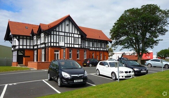 Mcnee Rd, Prestwick to rent Primary Photo- Image 1 of 2