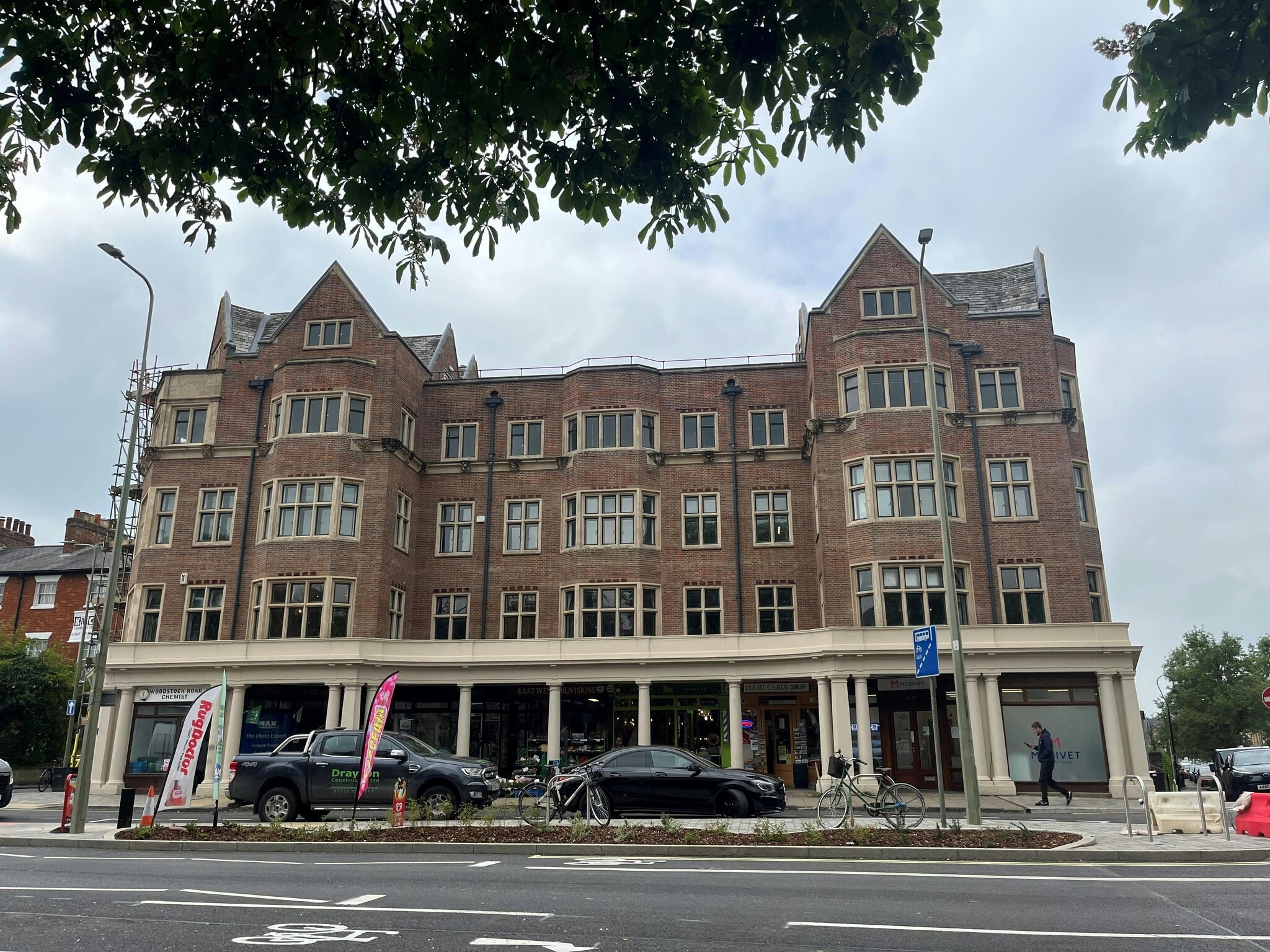 57-67 Woodstock Rd, Oxford to rent Building Photo- Image 1 of 5