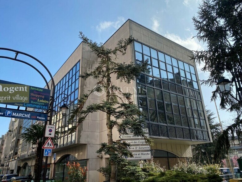 Office in Nogent-sur-Marne to rent - Building Photo - Image 2 of 11