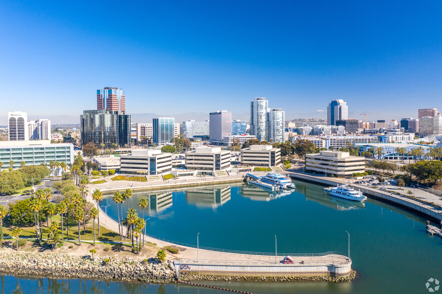 310 Golden Shore, Long Beach, CA for sale - Primary Photo - Image 1 of 1