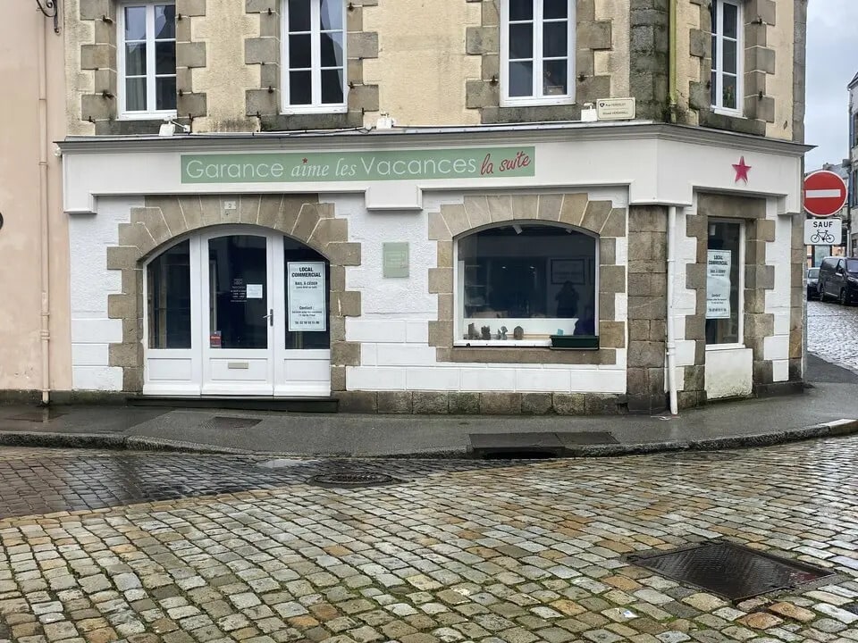 Location Commerce 91 m² - Photo 1