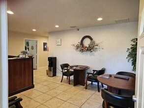 8008 West Ave, San Antonio, TX for rent Building Photo- Image 1 of 17