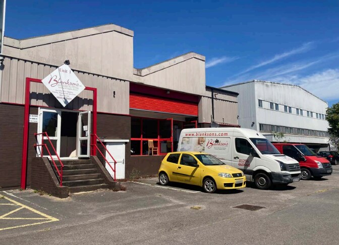 Bessemer Rd, Basingstoke to rent - Building Photo - Image 3 of 5