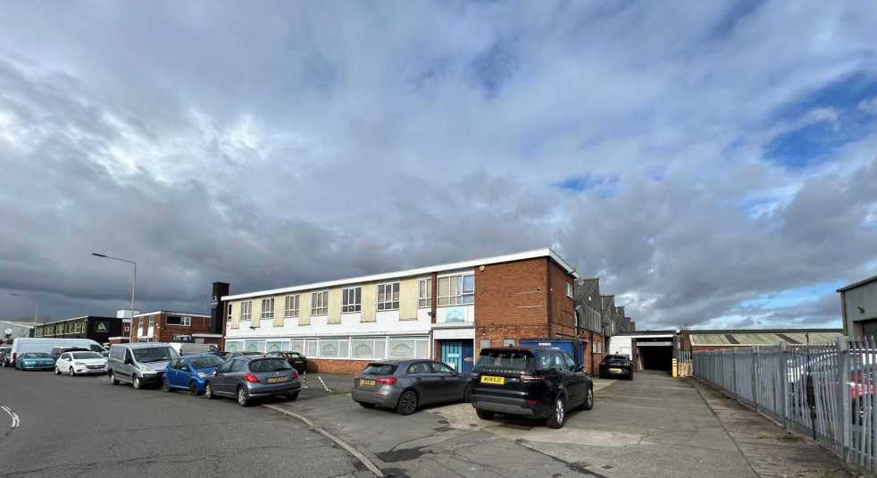 11 Pinfold Rd, Leicester for sale - Building Photo - Image 1 of 4