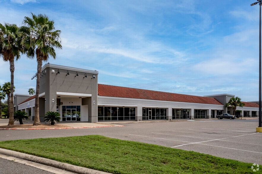 1800 S Main St, McAllen, TX to rent - Building Photo - Image 1 of 44