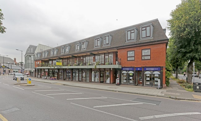 More details for 27-39 Station Ln, Hornchurch - Retail to Rent