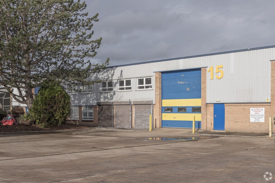 Alexandra Way, Ashchurch to rent - Building Photo - Image 3 of 10