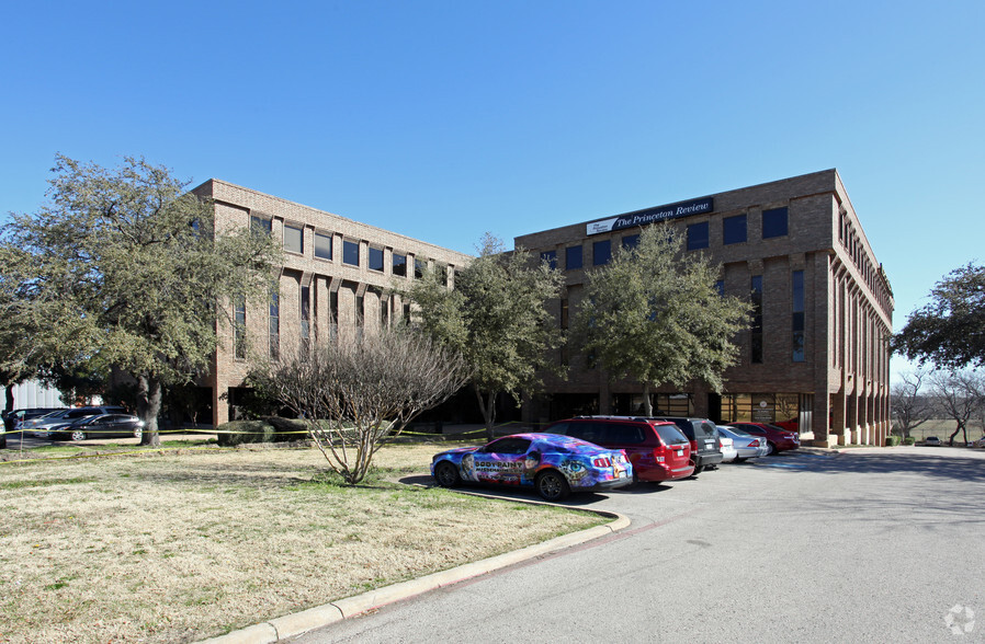 10830 N Central Expy, Dallas, TX for rent - Building Photo - Image 2 of 7