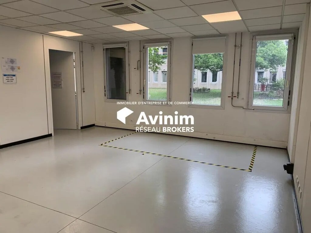 Location Bureaux 276 m² à 360 m² - Photo 1